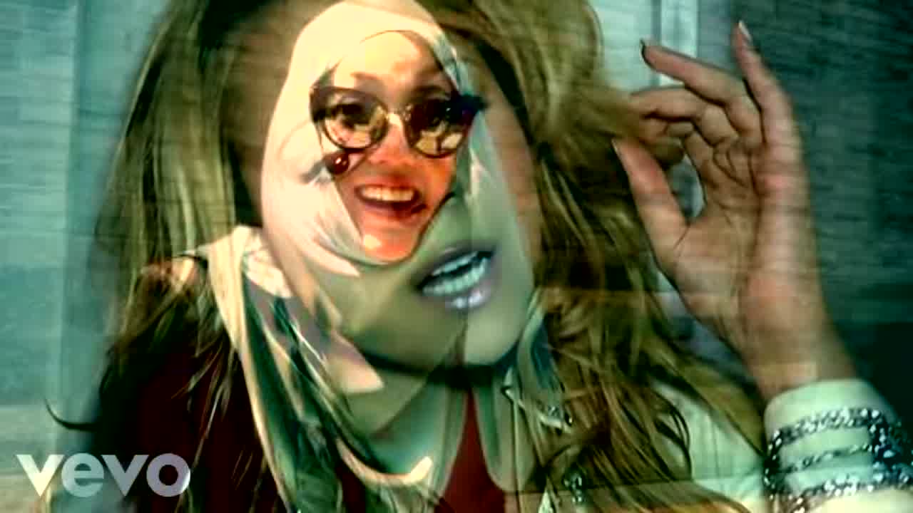 Shila Amzaher - RaveDJ